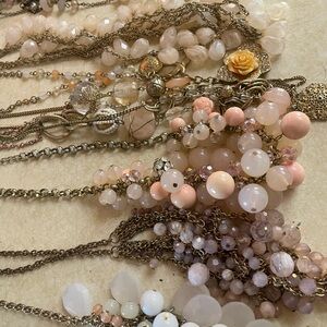 Lot of 7 beautiful classic plastic pink/white beaded necklaces various sizes